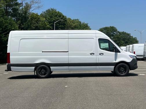 2025 Mercedes-Benz Sprinter 2500 High Roof