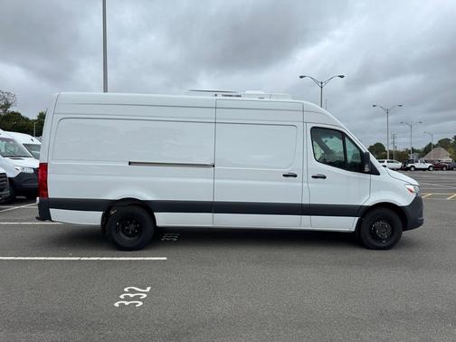 2024 Mercedes-Benz Sprinter 4500 High Roof 4-Cyl Diesel HO