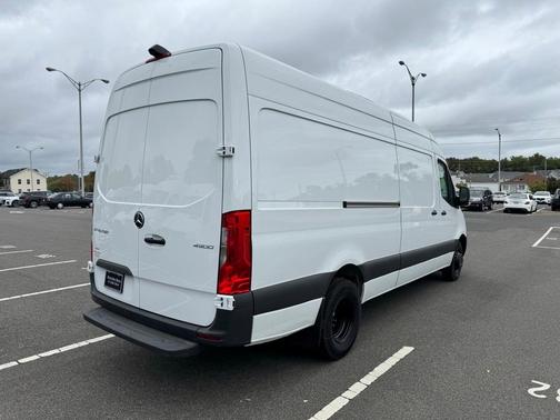 2024 Mercedes-Benz Sprinter 4500 High Roof 4-Cyl Diesel HO
