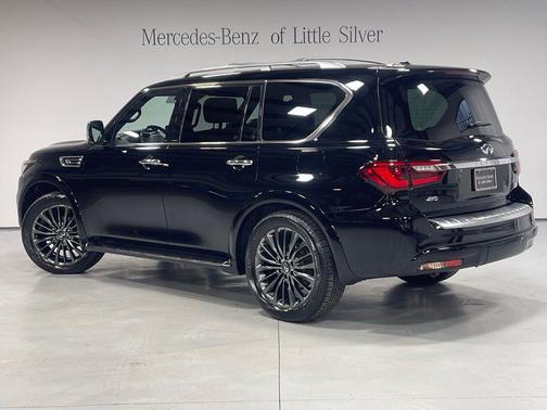 2022 INFINITI QX80 SENSORY AWD