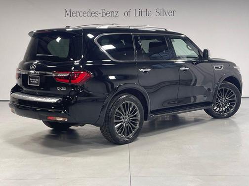 2022 INFINITI QX80 SENSORY AWD