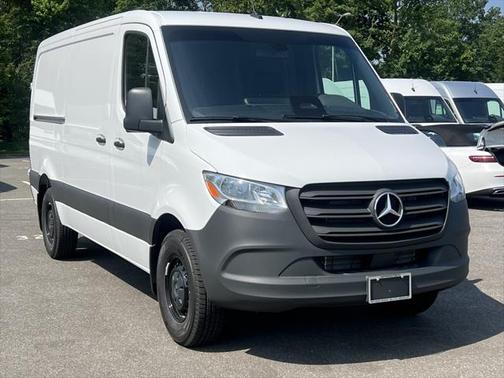 2025 Mercedes-Benz Sprinter 2500 Standard Roof