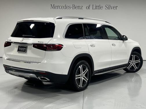 2023 Mercedes-Benz GLS 450 4MATIC