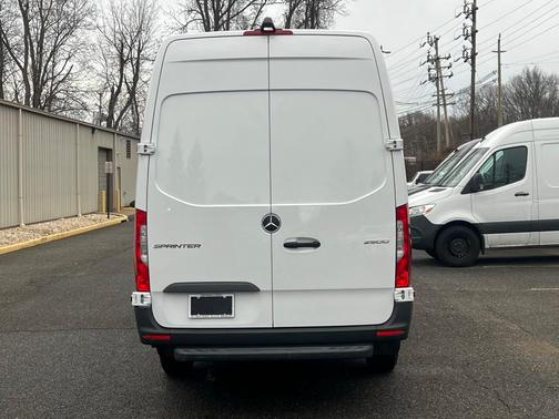 2025 Mercedes-Benz Sprinter 2500 High Roof