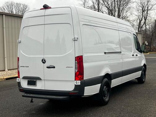 2025 Mercedes-Benz Sprinter 2500 High Roof