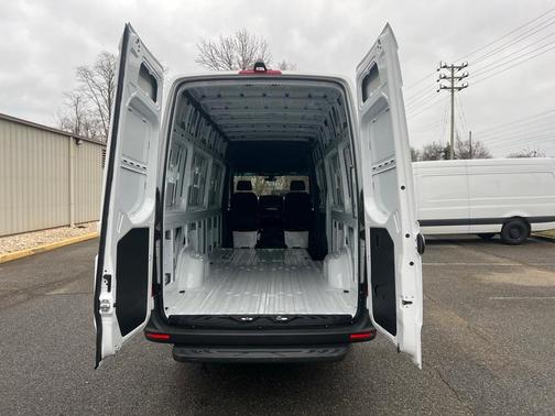 2025 Mercedes-Benz Sprinter 2500 High Roof