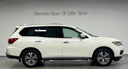 2020 Nissan Pathfinder SV 4WD