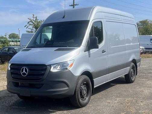 2025 Mercedes-Benz Sprinter 2500 Standard Roof