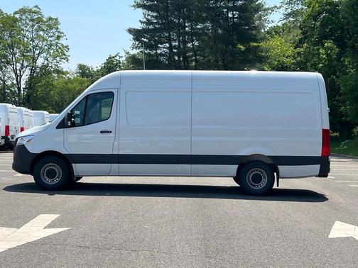 2025 Mercedes-Benz Sprinter 2500 High Roof