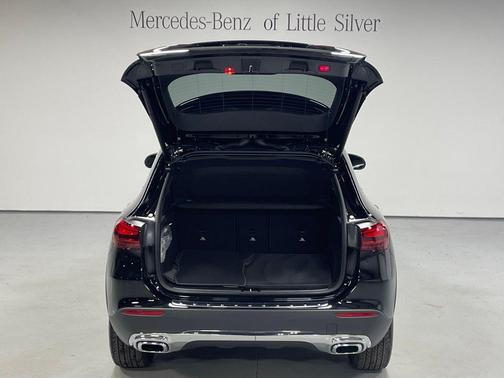 Black 2026 Mercedes-Benz GLA 250 4MATIC