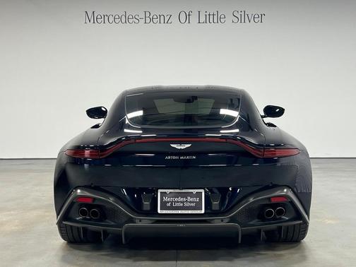 2020 Aston Martin Vantage Base