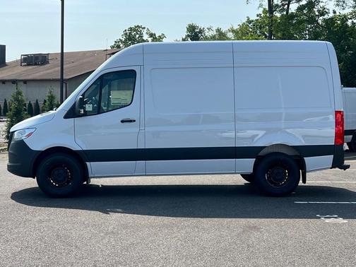 2025 Mercedes-Benz Sprinter 2500 Standard Roof