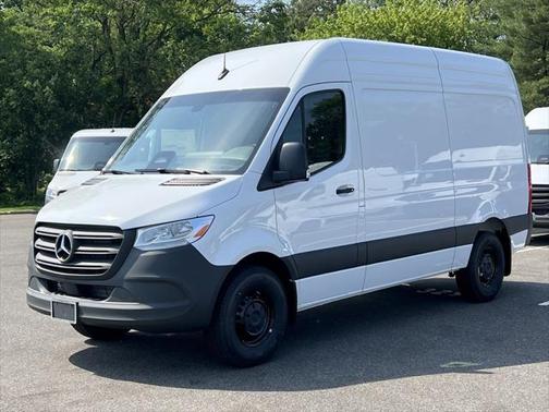 2025 Mercedes-Benz Sprinter 2500 Standard Roof