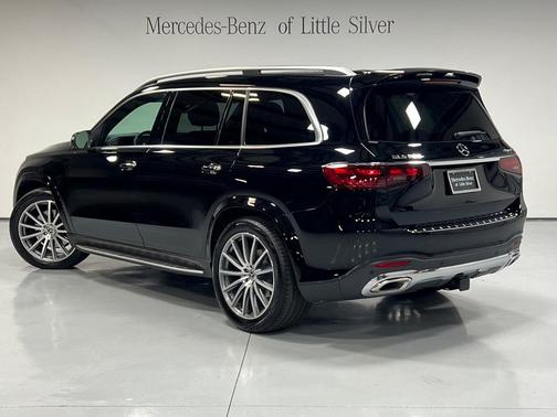 2025 Mercedes-Benz GLS 580 4MATIC