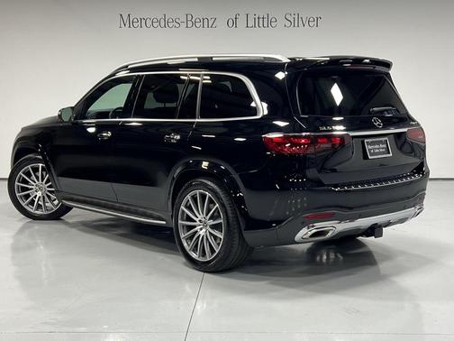 2025 Mercedes-Benz GLS 580 4MATIC