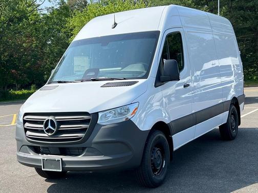 2025 Mercedes-Benz Sprinter 2500 Standard Roof
