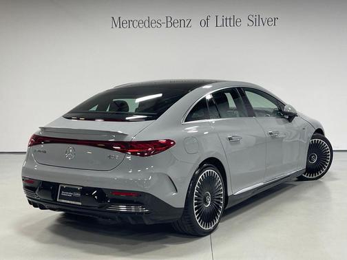 MANUFAKTUR Alpine Gray 2023 Mercedes-Benz AMG EQE 4MATIC+