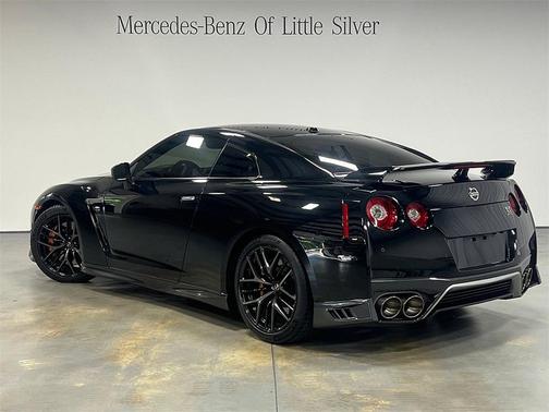 2017 Nissan GT-R Premium
