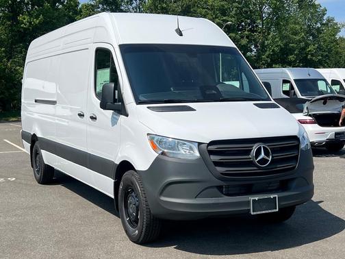 2025 Mercedes-Benz Sprinter 2500 High Roof