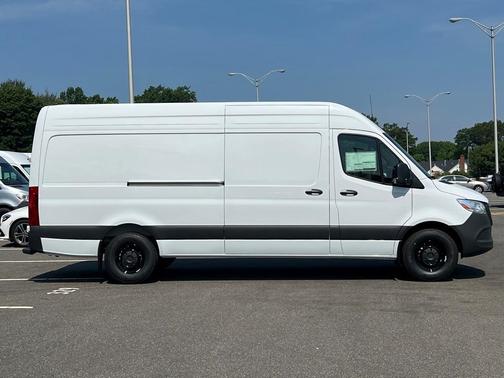 2025 Mercedes-Benz Sprinter 2500 High Roof