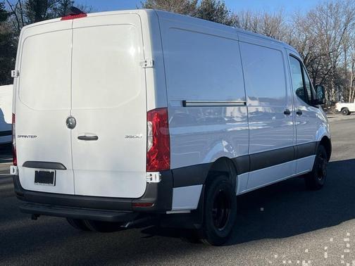 2025 Mercedes-Benz Sprinter 3500 Standard Roof