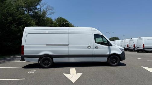2025 Mercedes-Benz Sprinter 2500 High Roof