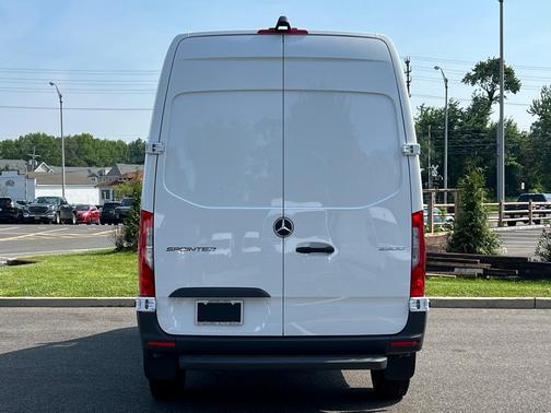 2025 Mercedes-Benz Sprinter 2500 Standard Roof