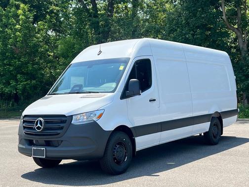 2025 Mercedes-Benz Sprinter 2500 High Roof