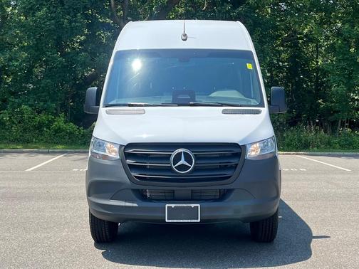 2025 Mercedes-Benz Sprinter 2500 High Roof