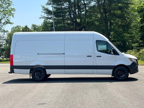 2025 Mercedes-Benz Sprinter 2500 High Roof