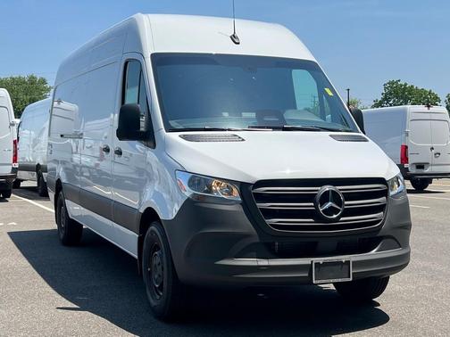 2025 Mercedes-Benz Sprinter 2500 High Roof