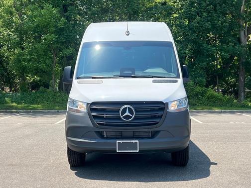 2025 Mercedes-Benz Sprinter 2500 High Roof