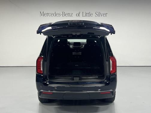 2023 GMC Yukon XL 4WD AT4