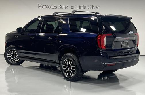 2023 GMC Yukon XL 4WD AT4