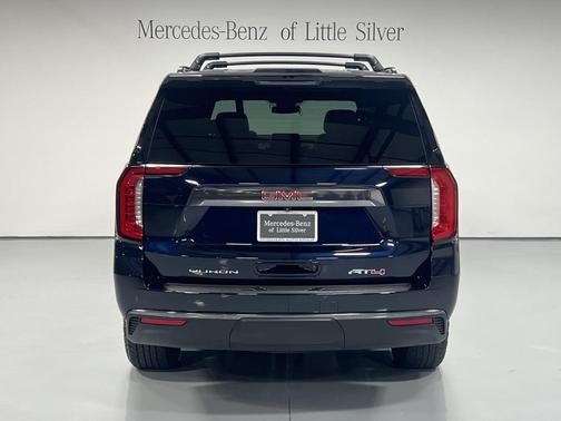 2023 GMC Yukon XL 4WD AT4