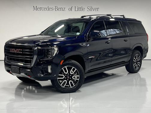 2023 GMC Yukon XL 4WD AT4