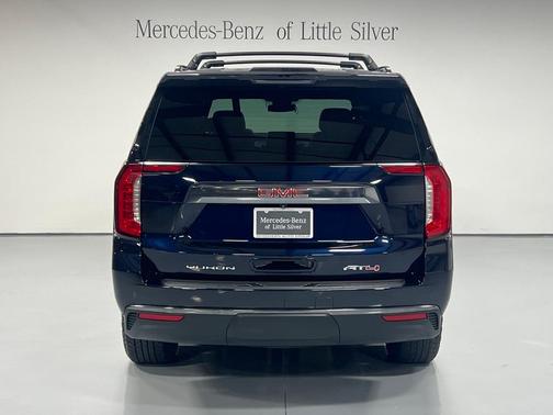 2023 GMC Yukon XL 4WD AT4
