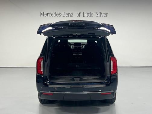 2023 GMC Yukon XL 4WD AT4