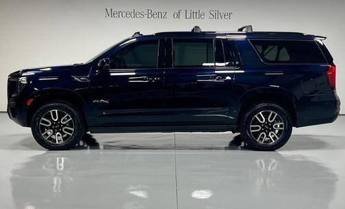 2023 GMC Yukon XL 4WD AT4