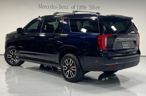 2023 GMC Yukon XL 4WD AT4