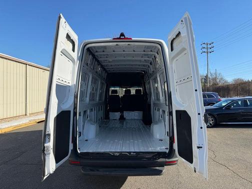 2025 Mercedes-Benz Sprinter 2500 High Roof
