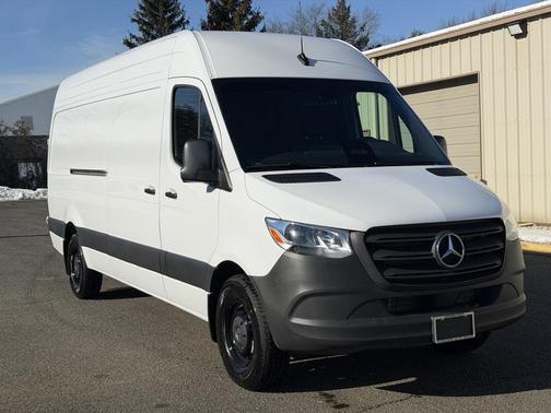 2025 Mercedes-Benz Sprinter 2500 High Roof
