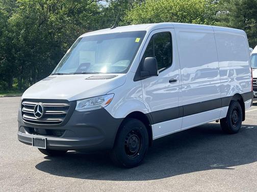 2025 Mercedes-Benz Sprinter 2500 Standard Roof