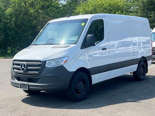 2025 Mercedes-Benz Sprinter 2500 Standard Roof