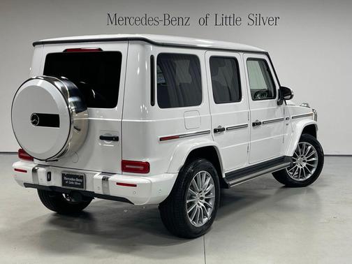 MANUFAKTUR Moonlight White Metallic 2023 Mercedes-Benz G-Class 4MATIC