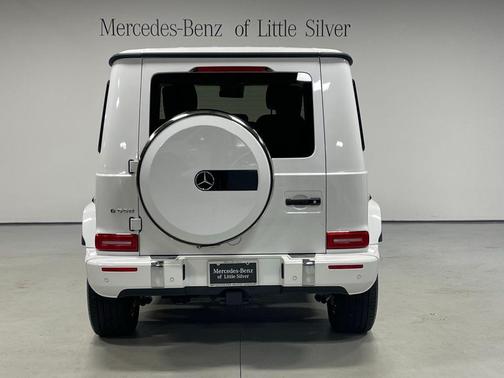 MANUFAKTUR Moonlight White Metallic 2023 Mercedes-Benz G-Class 4MATIC