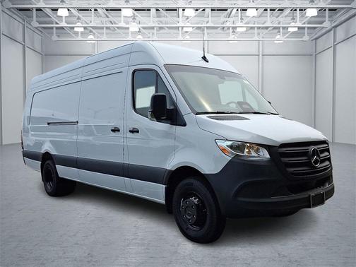 2025 Mercedes-Benz Sprinter 2500 Standard Roof