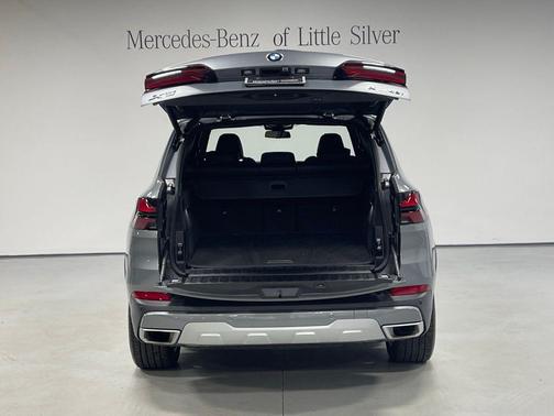 Skyscraper Gray Metallic 2024 BMW X5 xDrive40i