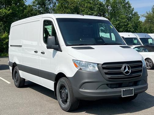 2025 Mercedes-Benz Sprinter 2500 Standard Roof