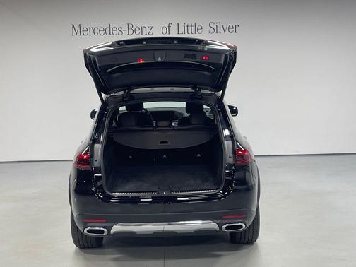 Black 2025 Mercedes-Benz GLE 350 4MATIC